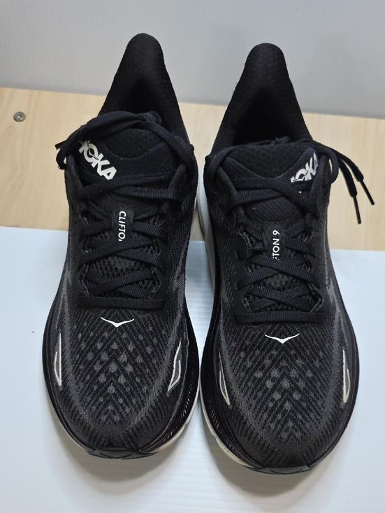 Hoka Shoes - Hoka Clifton 9 Womens 9.5B  Black  Running Shoes with White Accents No Box